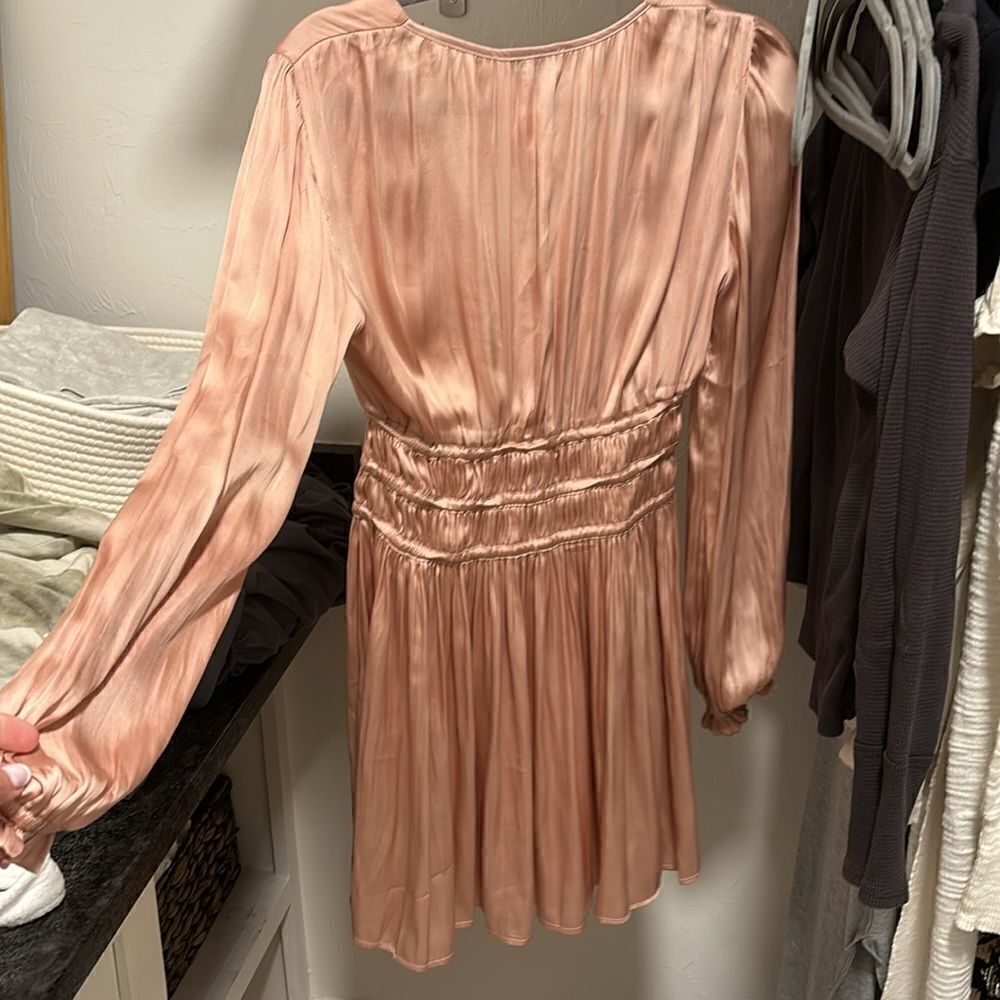 Reset by Jane light pink silky mini dress size Small NWT - Picture 4 of 4